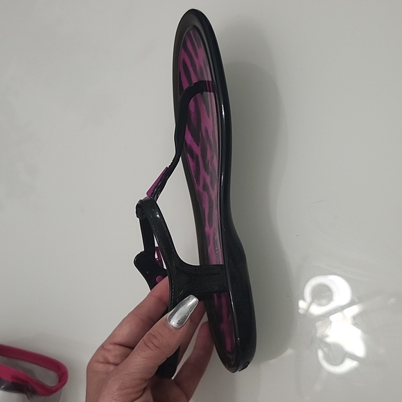 JIMMY CHOO Maui Leo pink tstrap jellies - Picture 4 of 12